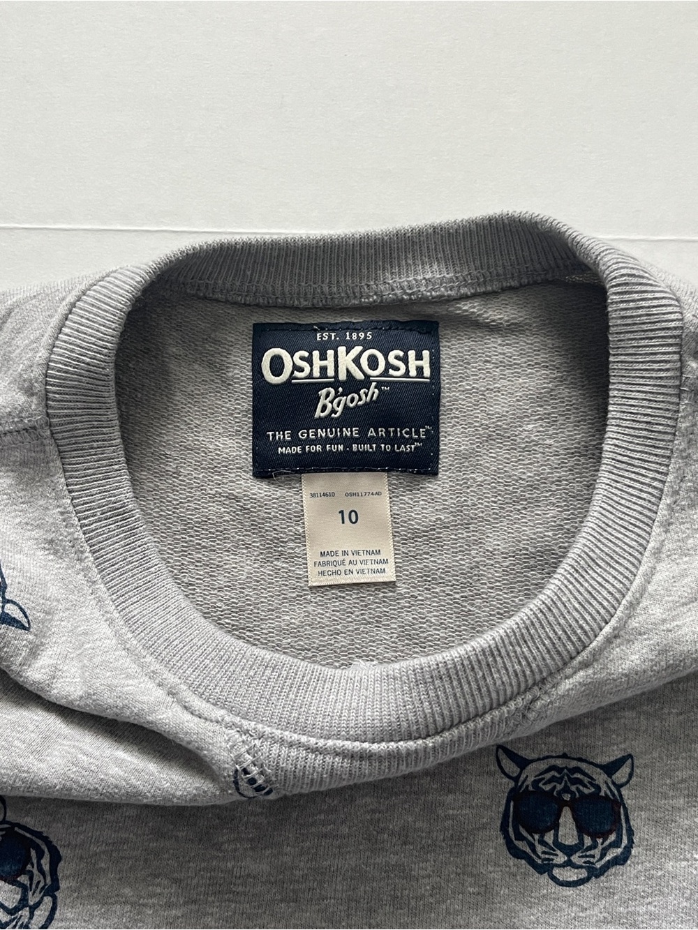 OshKosh B'gosh Gray Crewneck Sweatshirt with Navy Tiger Motif - Picture 3 of 3